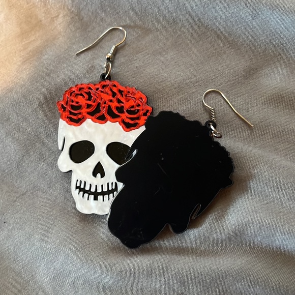 Skull earrings - Picture 4 of 4